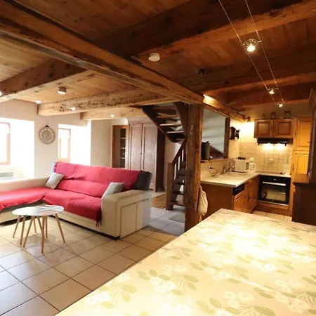Maison De Caractere 6 Pers, Jardin, Animaux Acceptes - Fr-1-742-193 Holiday home Tremouille (Cantal)