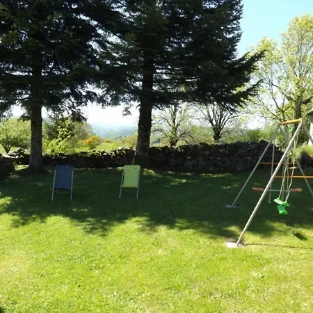 Maison De Caractere 6 Pers, Jardin, Animaux Acceptes - Fr-1-742-193 Tremouille (Cantal)