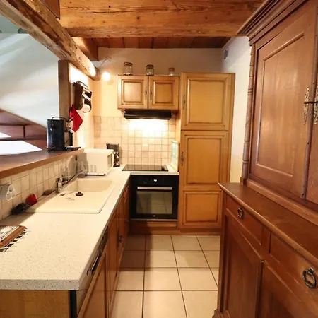 Maison De Caractere 6 Pers, Jardin, Animaux Acceptes - Fr-1-742-193 Tremouille (Cantal)